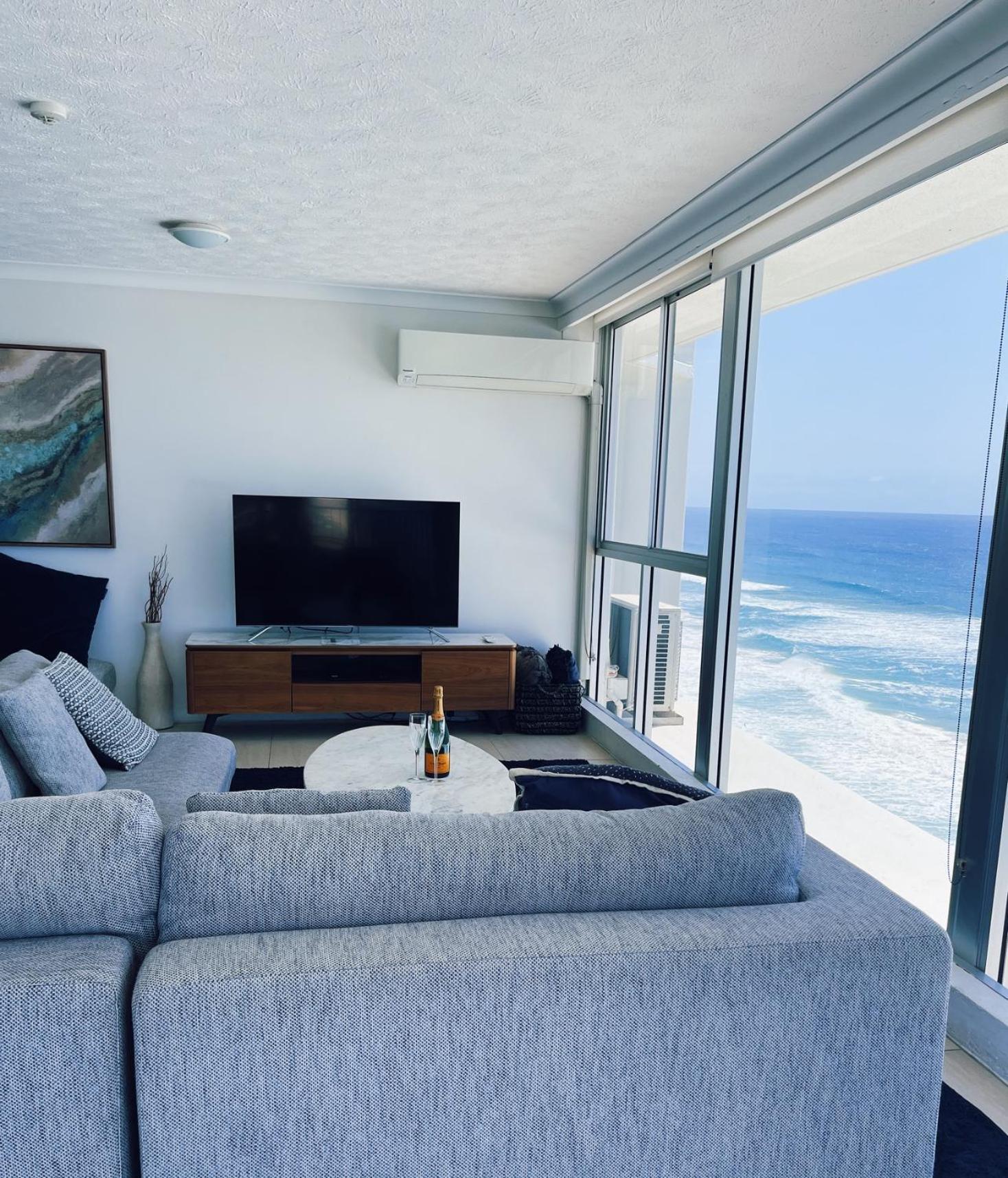 Golden Sands On The Beach - Absolute Beachfront Apartments Main Beach Екстер'єр фото